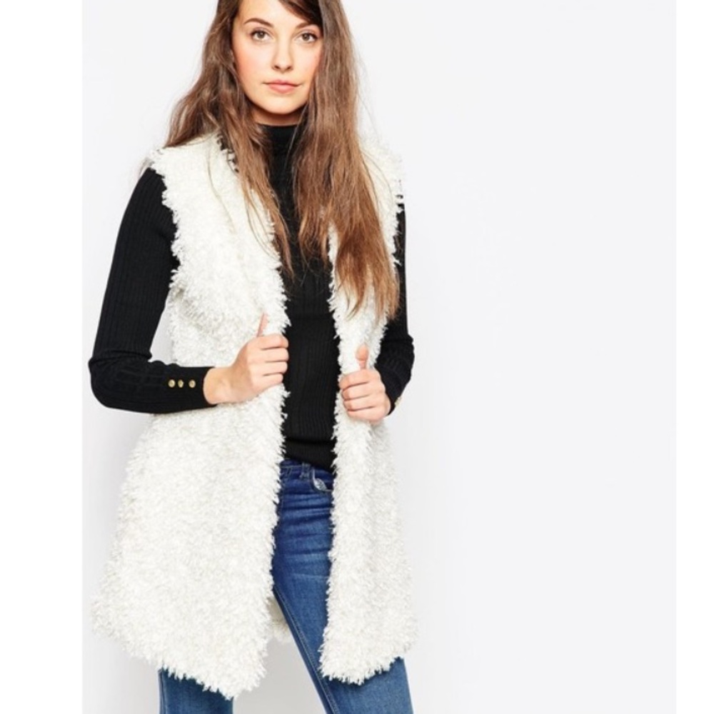Fluffy long vest